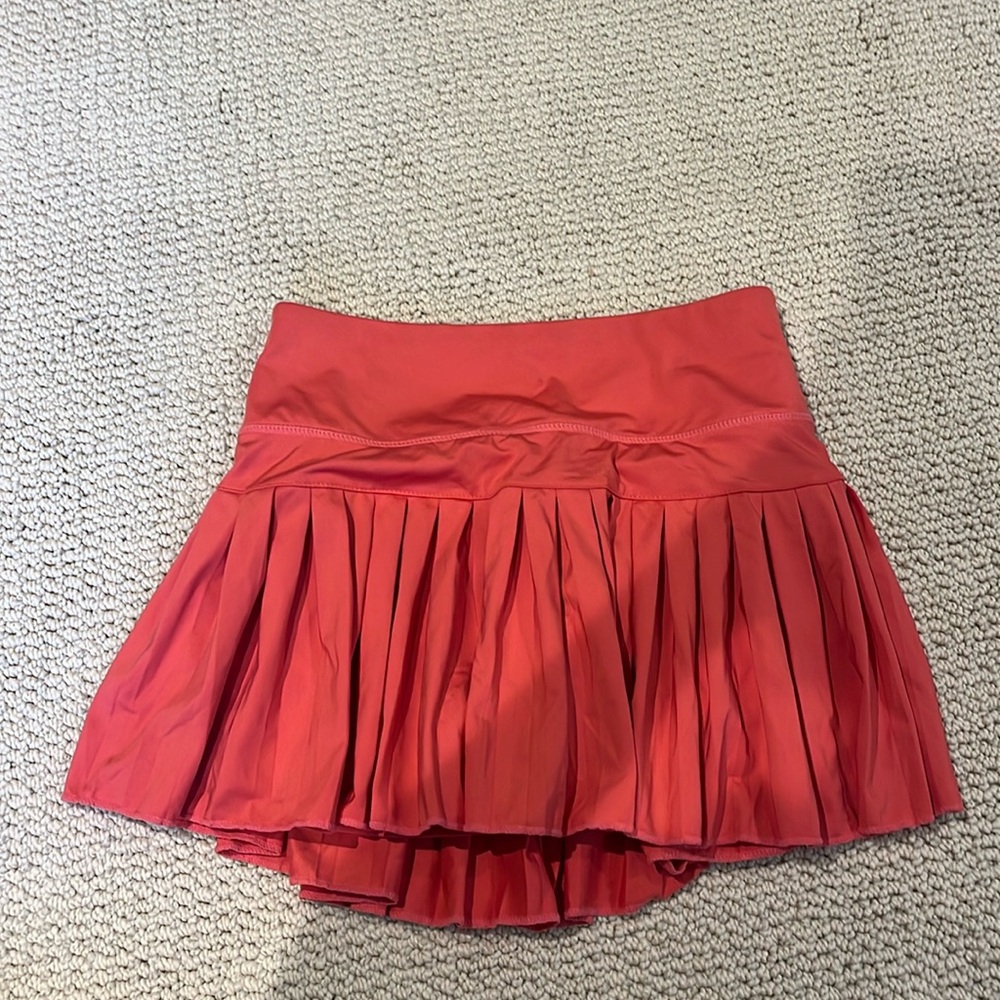 NWOT Goldhinge skirt size S in great condition never worn.